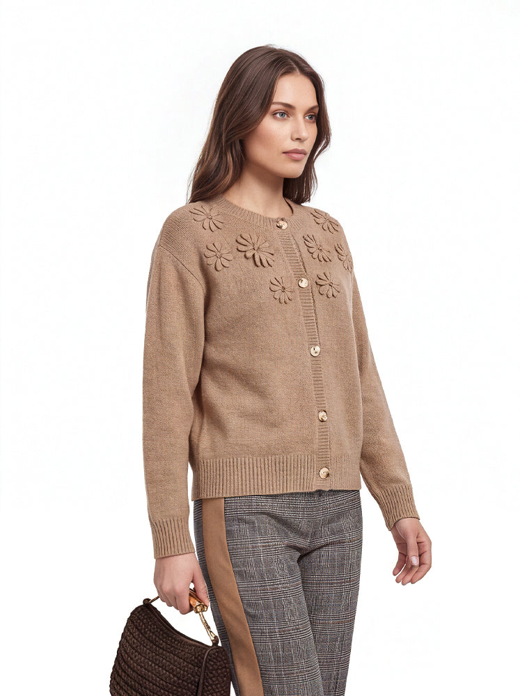 Cardigan con ricami