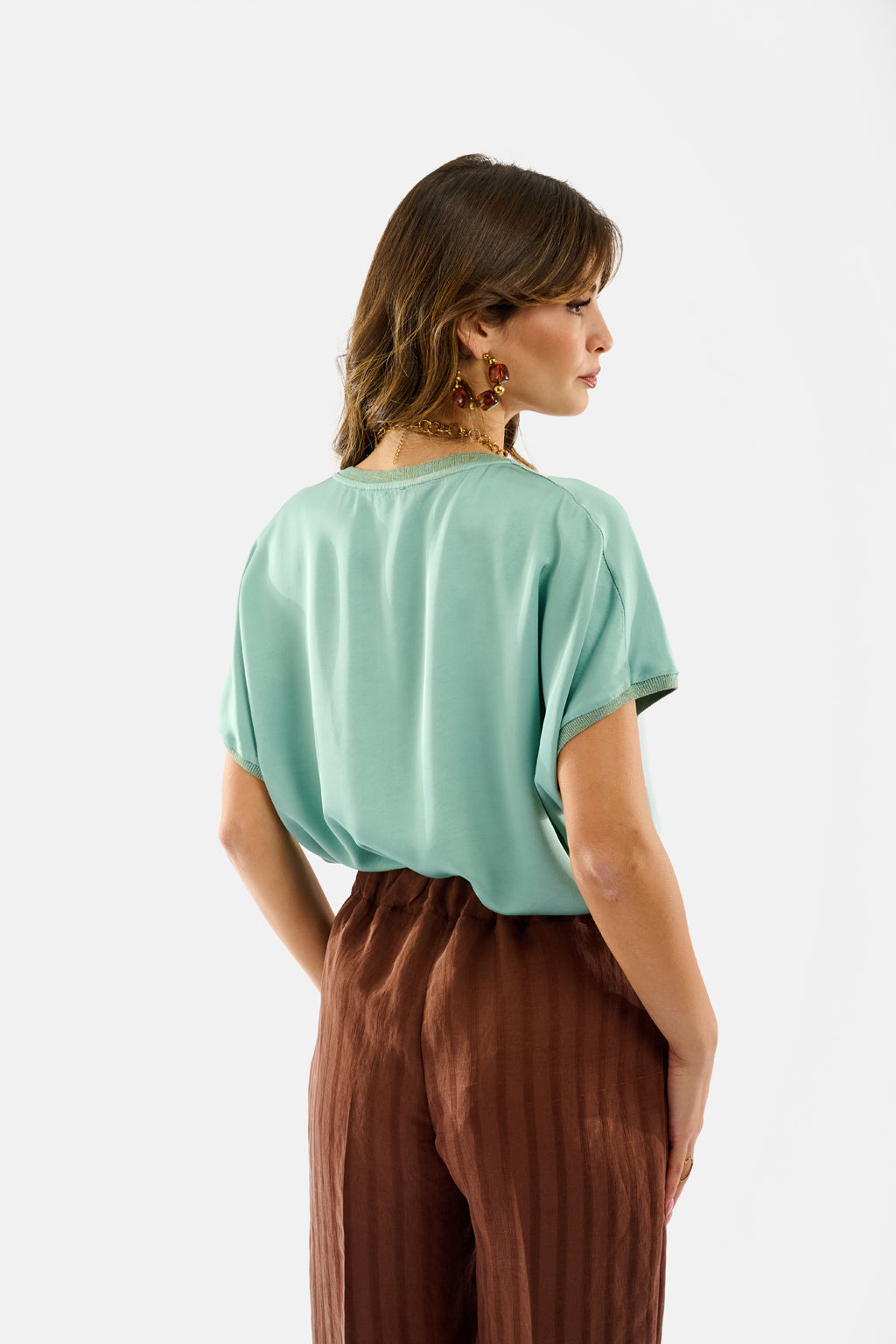 Blusa scollo V dettagli costina