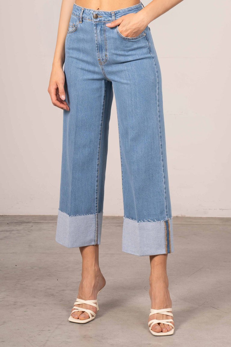 Jeans con piegone