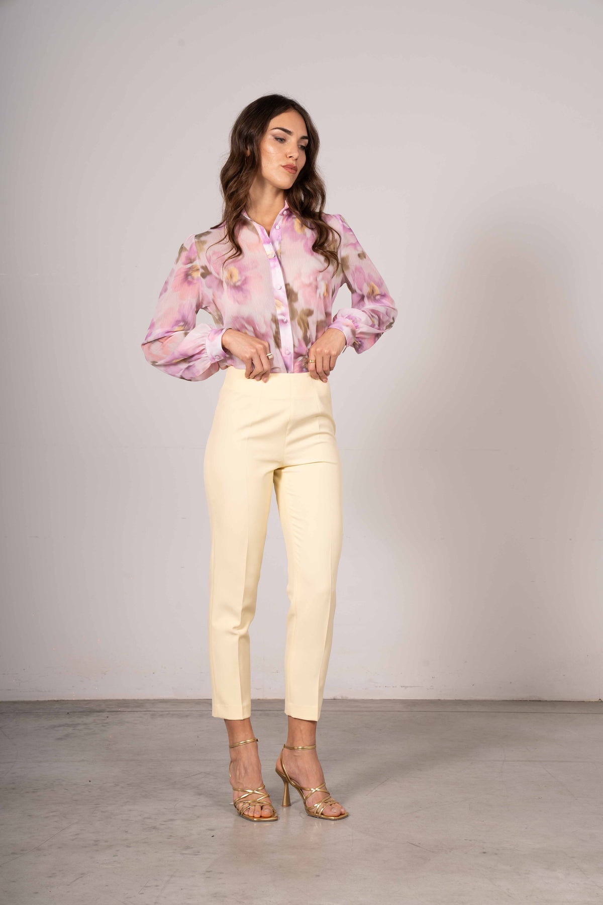 Pantalone a vita alta