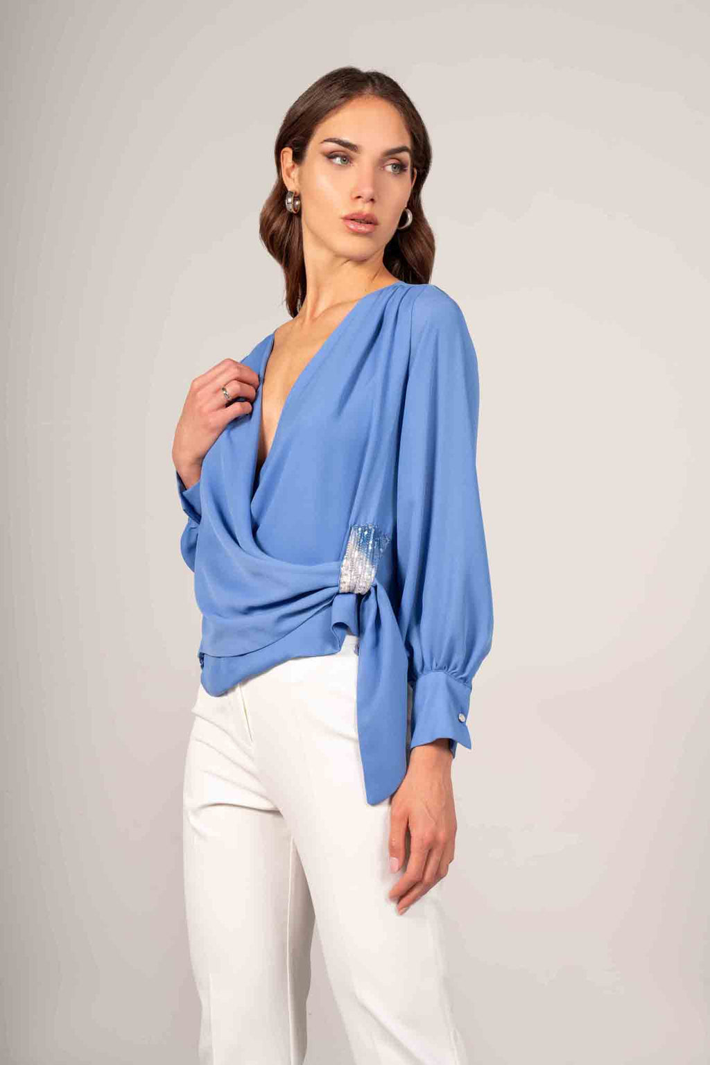 Blusa con anello