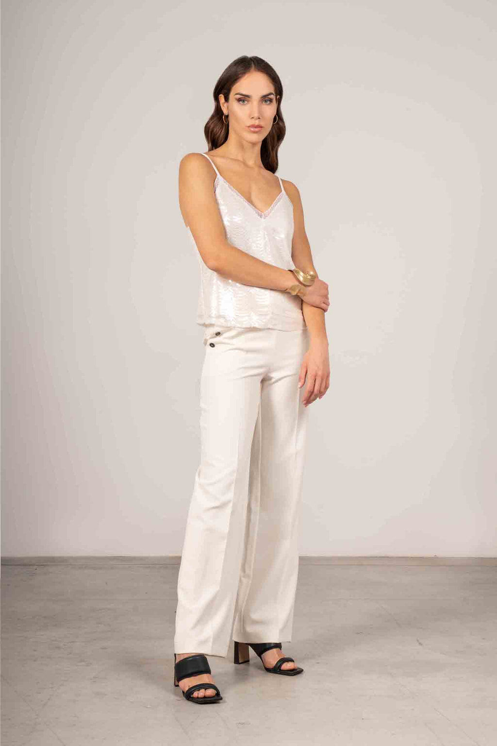 Pantalone con bottoni