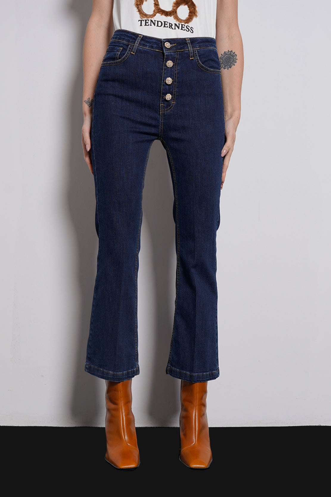 Jeans bottoni gioiello