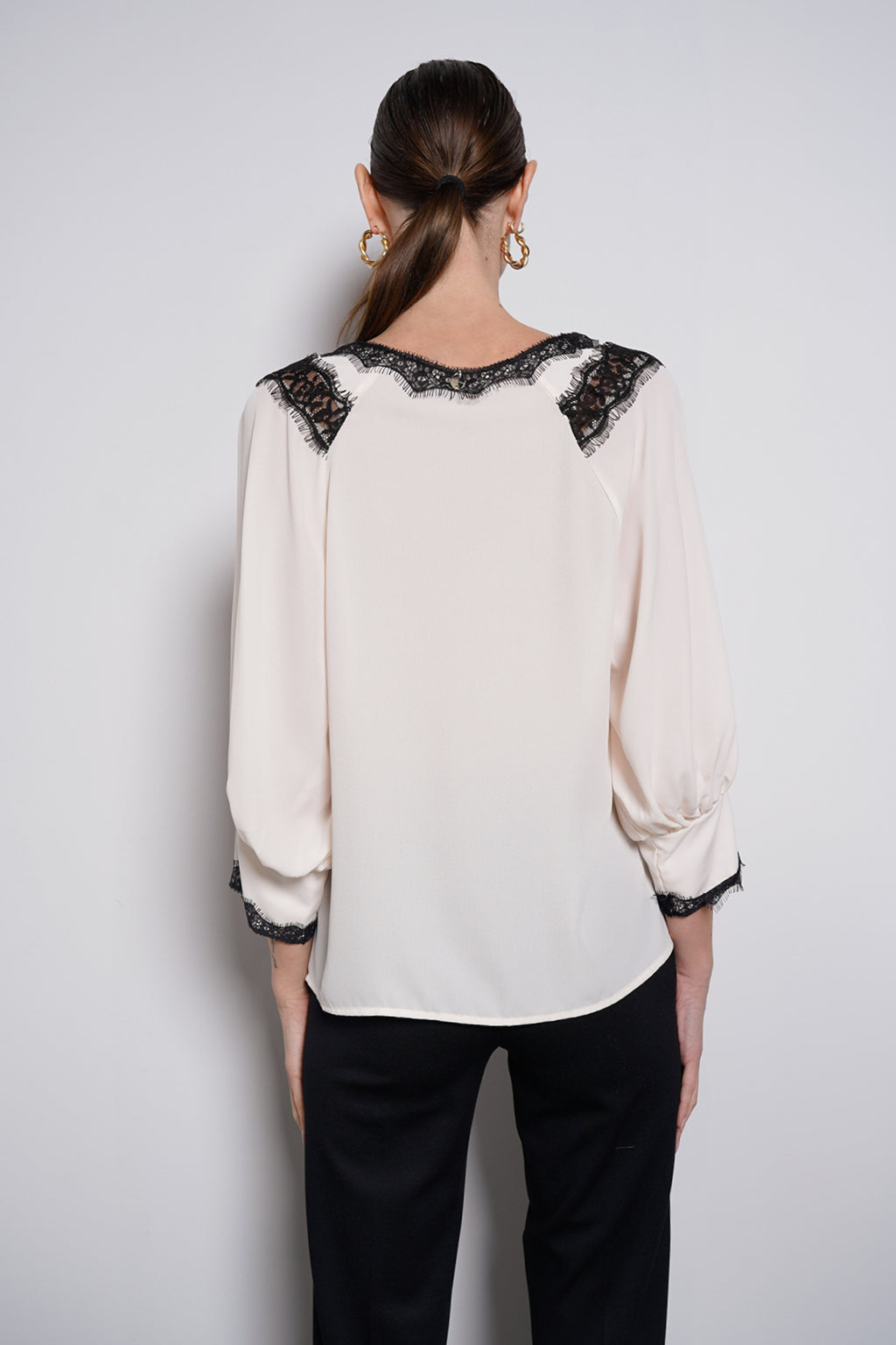 Blusa inserti pizzo