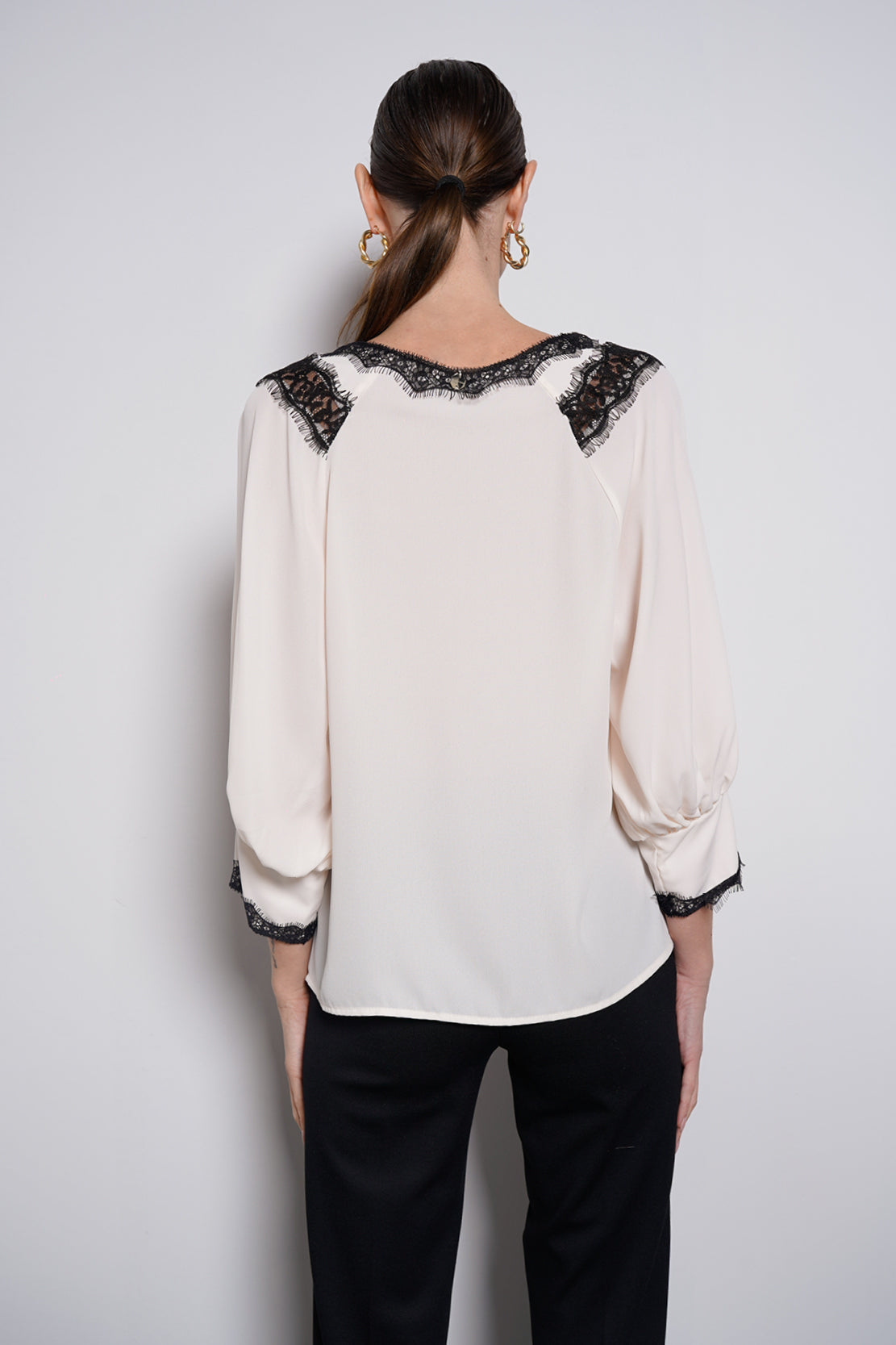 Blusa inserti pizzo