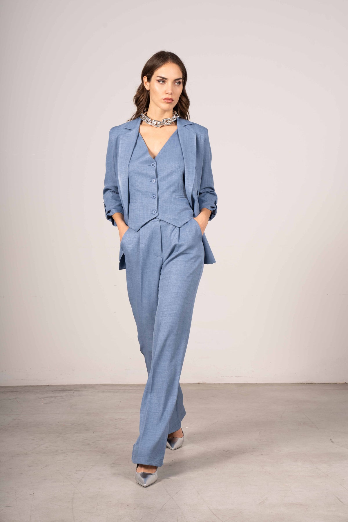 Pantalone maschile con pences