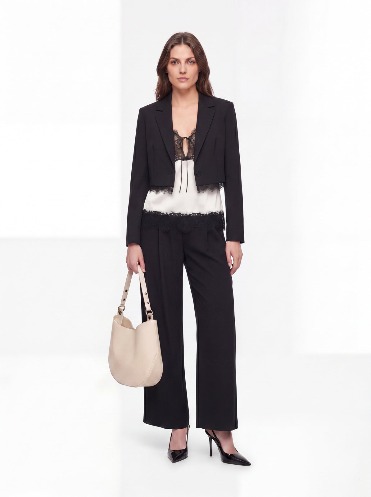 Giacca cropped con pizzo