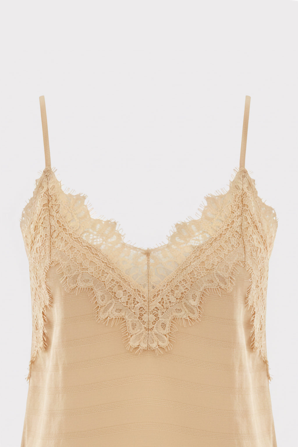 Top scollo v dettagli pizzo