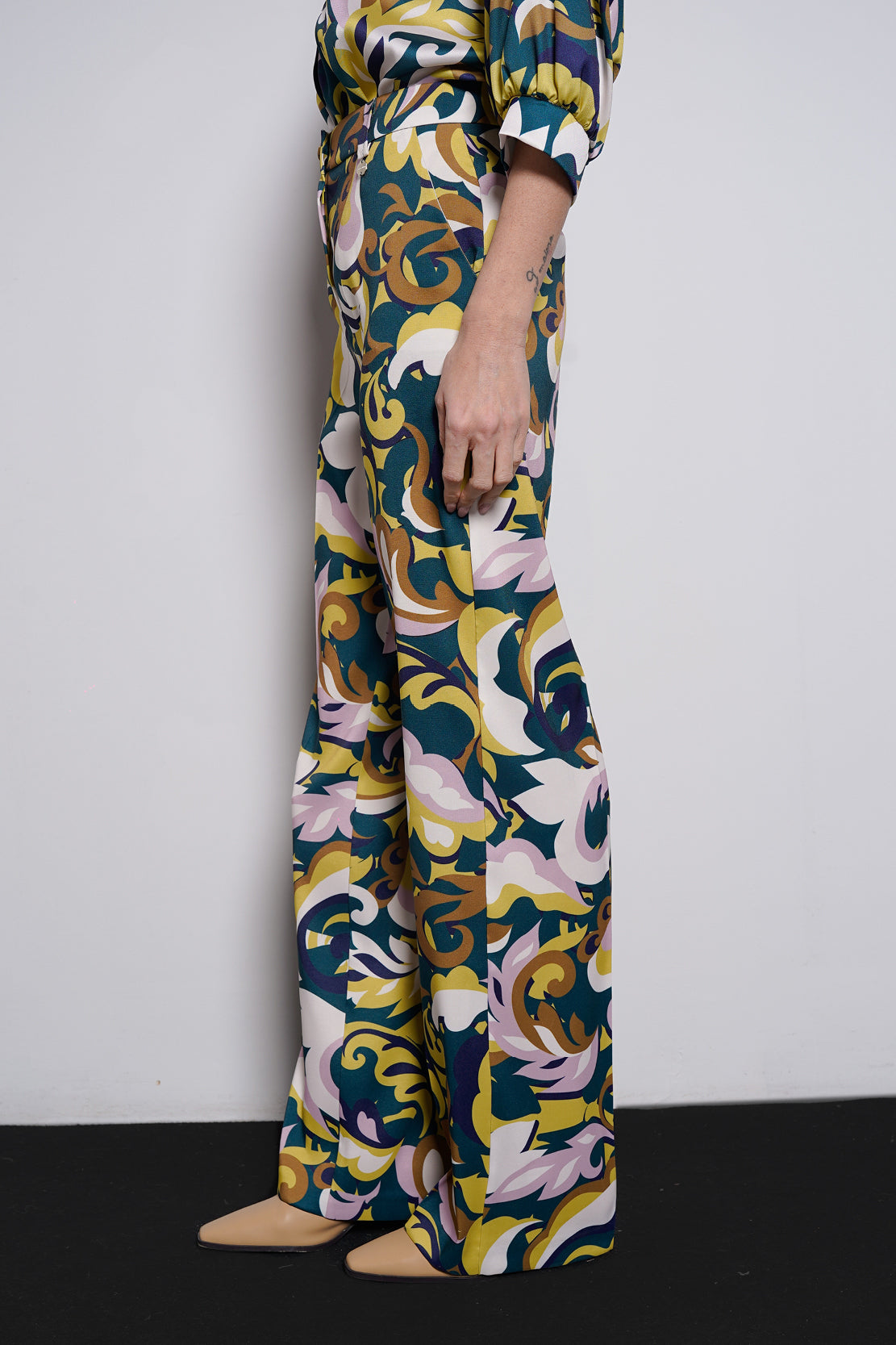 Pantalone palazzo stampa paisley