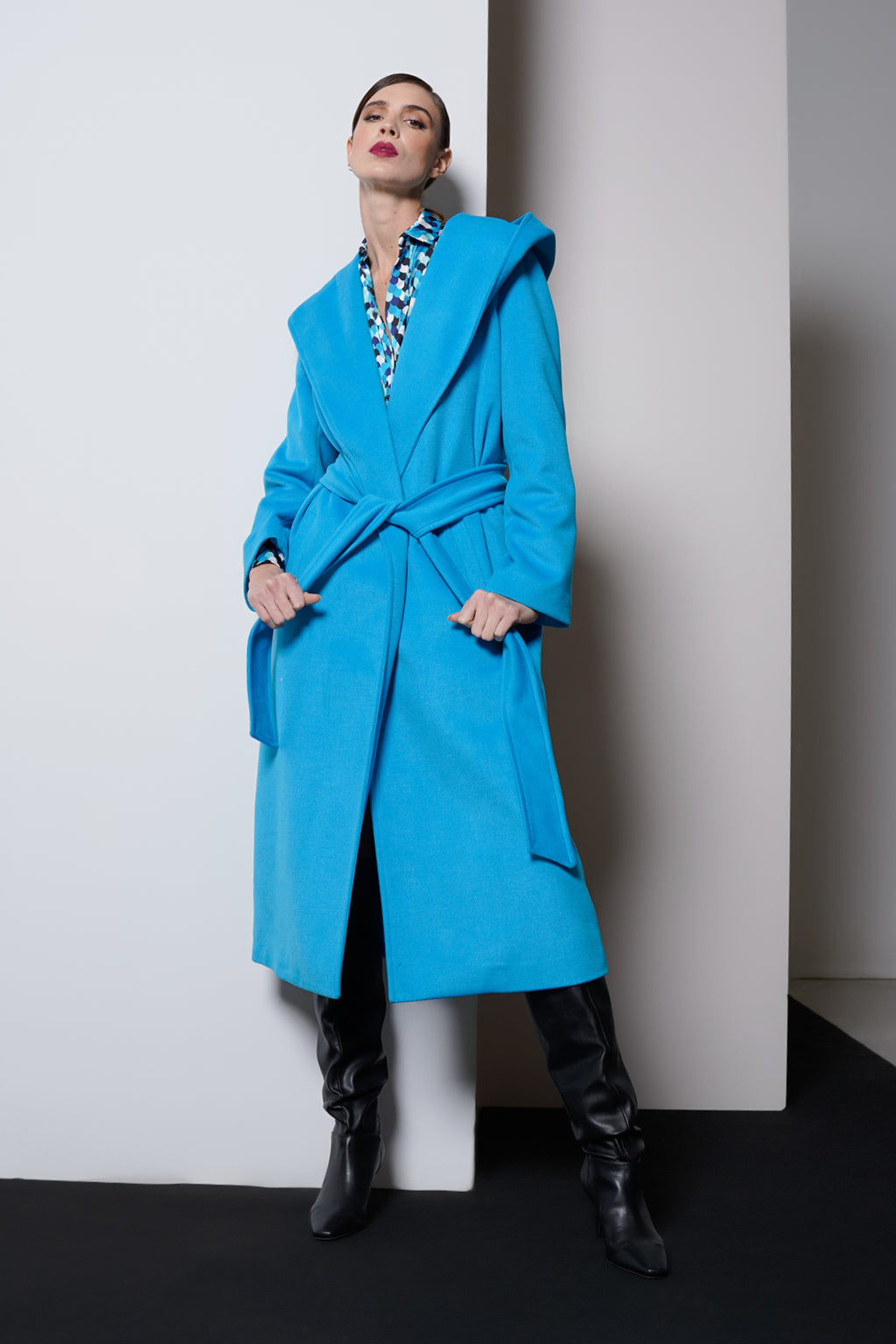 Cappotto vestaglia con cappuccio