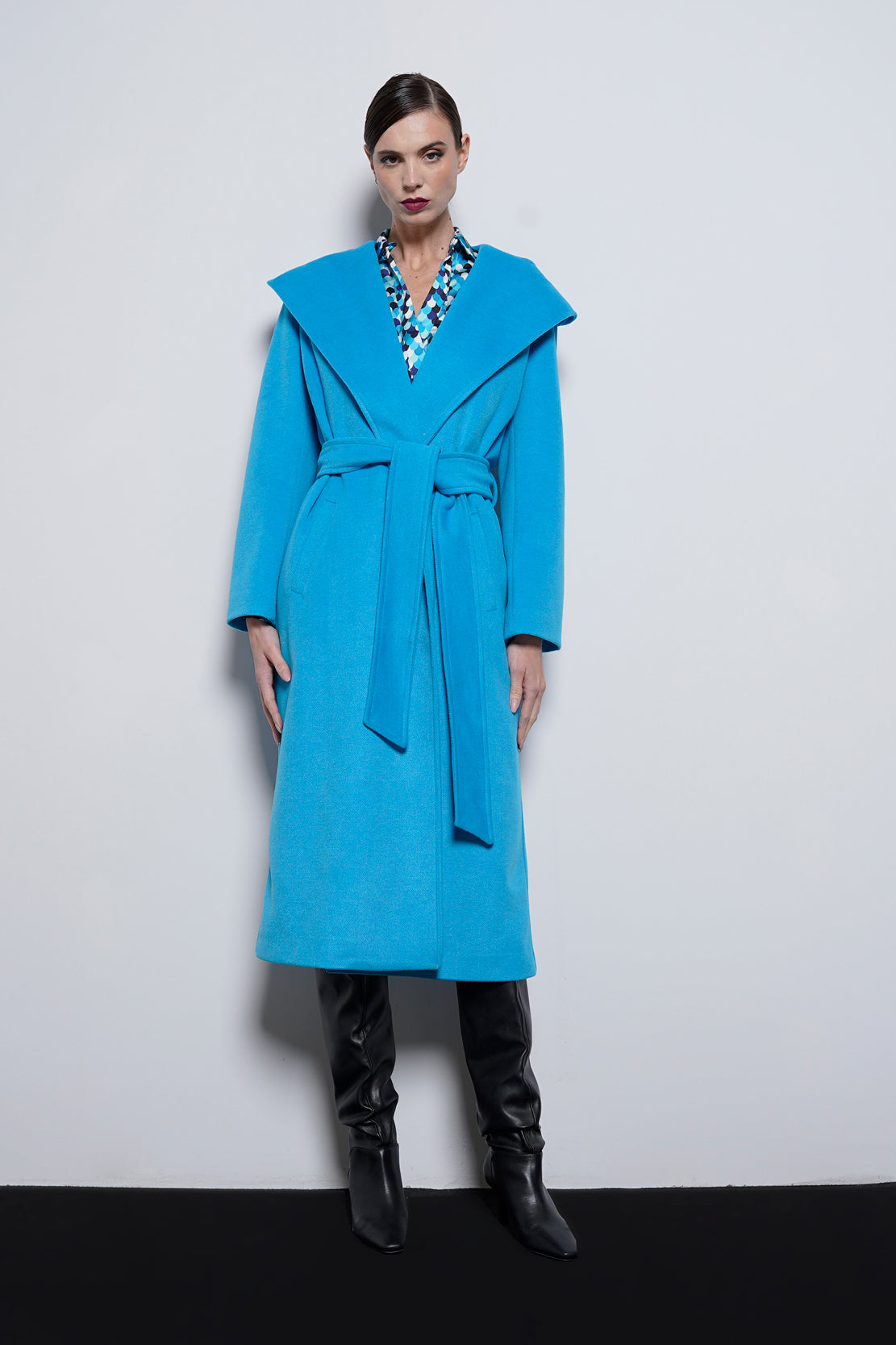 Cappotto vestaglia con cappuccio
