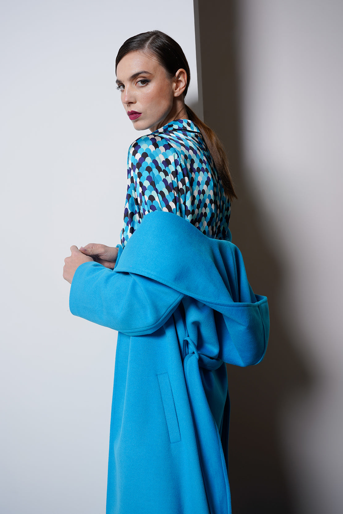 Cappotto vestaglia con cappuccio