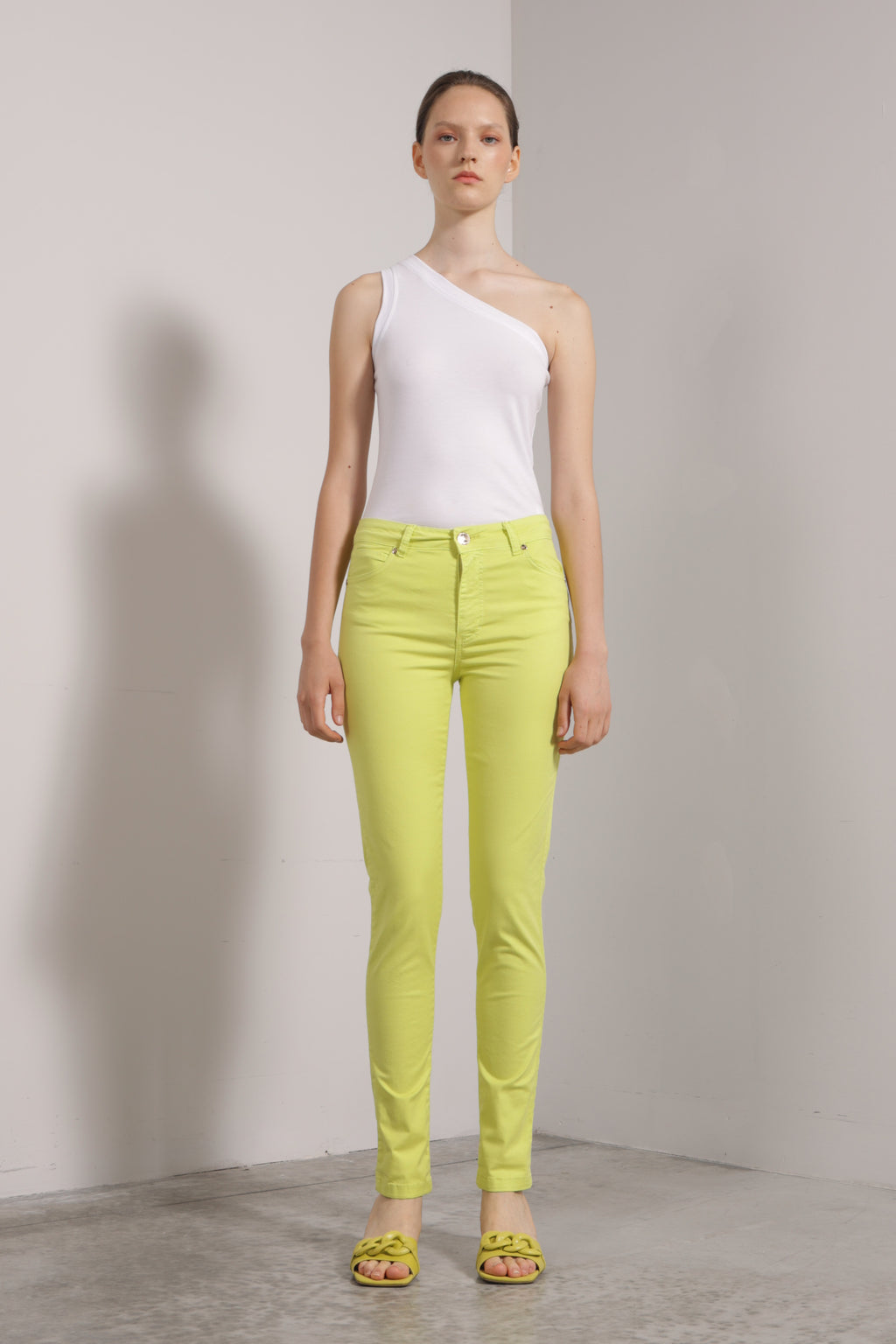 Pantalone basic slim