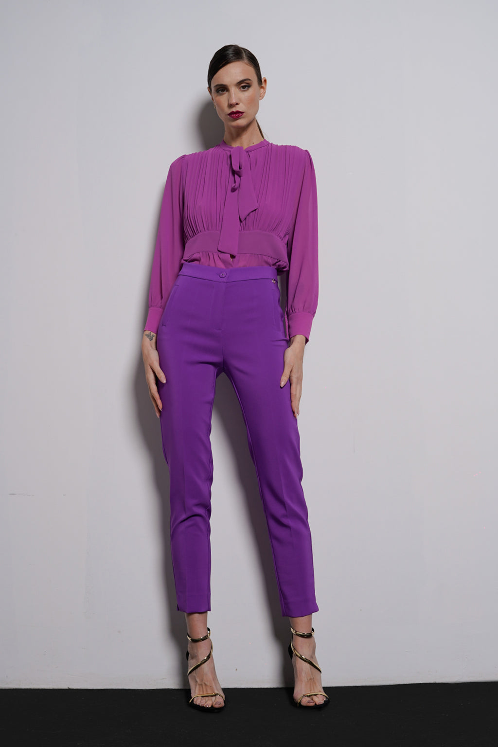 Pantalone a sigaretta