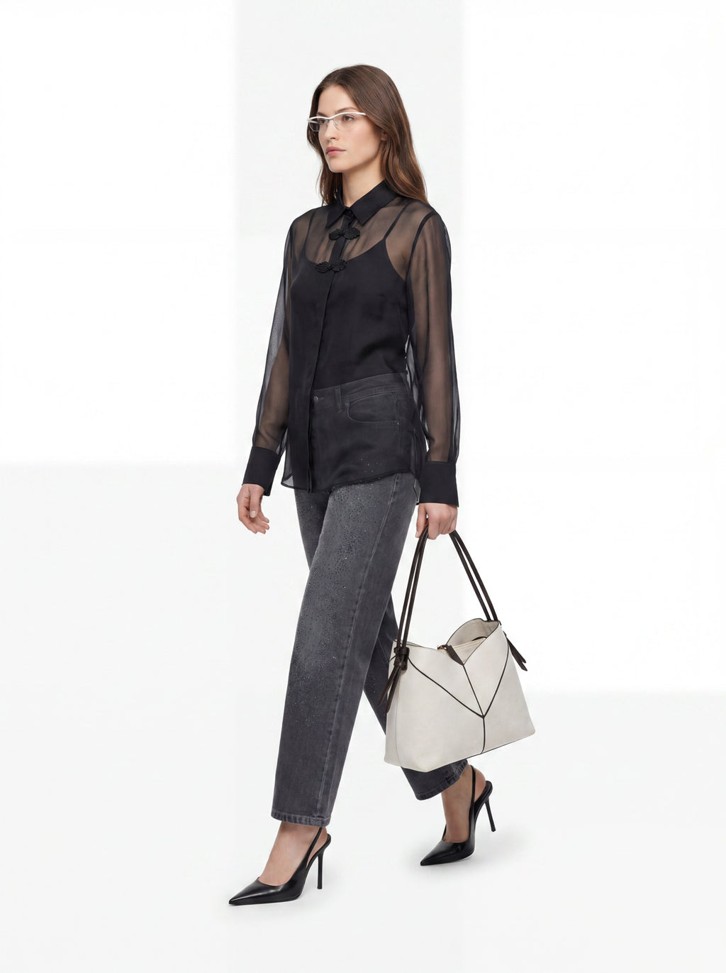 Camicia velata con alamari