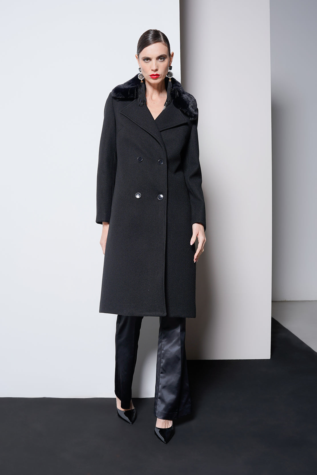 Cappotto doppiopetto collo pelliccia