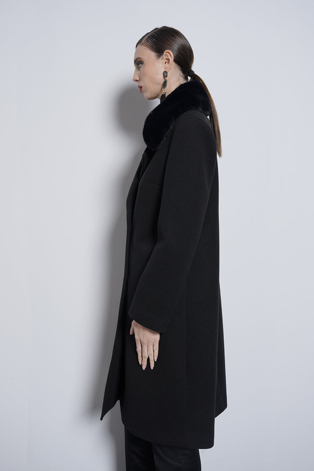 Cappotto doppiopetto collo pelliccia