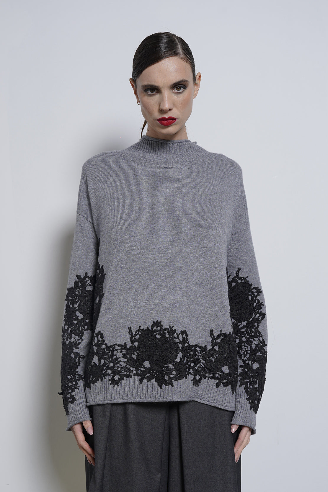 Pullover con macrame'