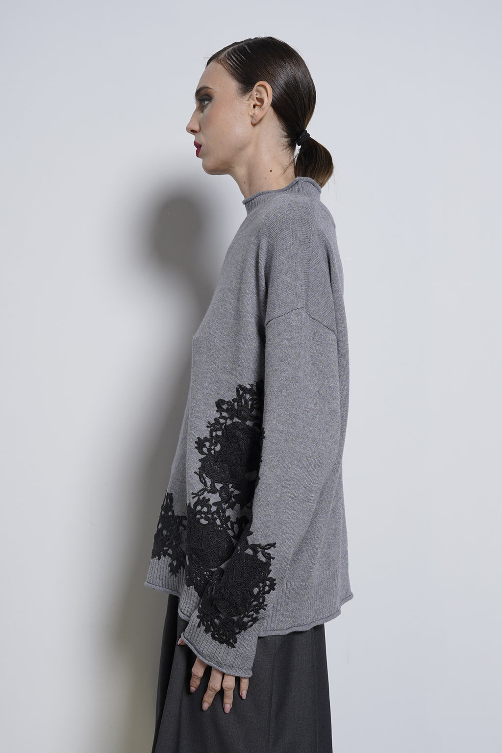 Pullover con macrame'