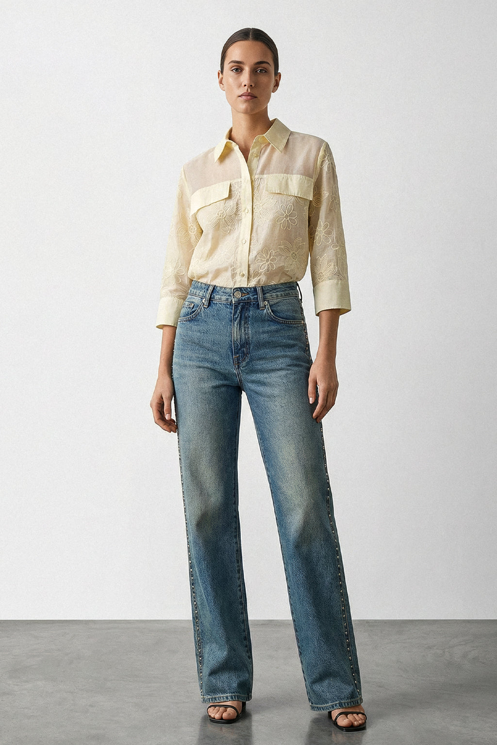 Camicia con ricamo