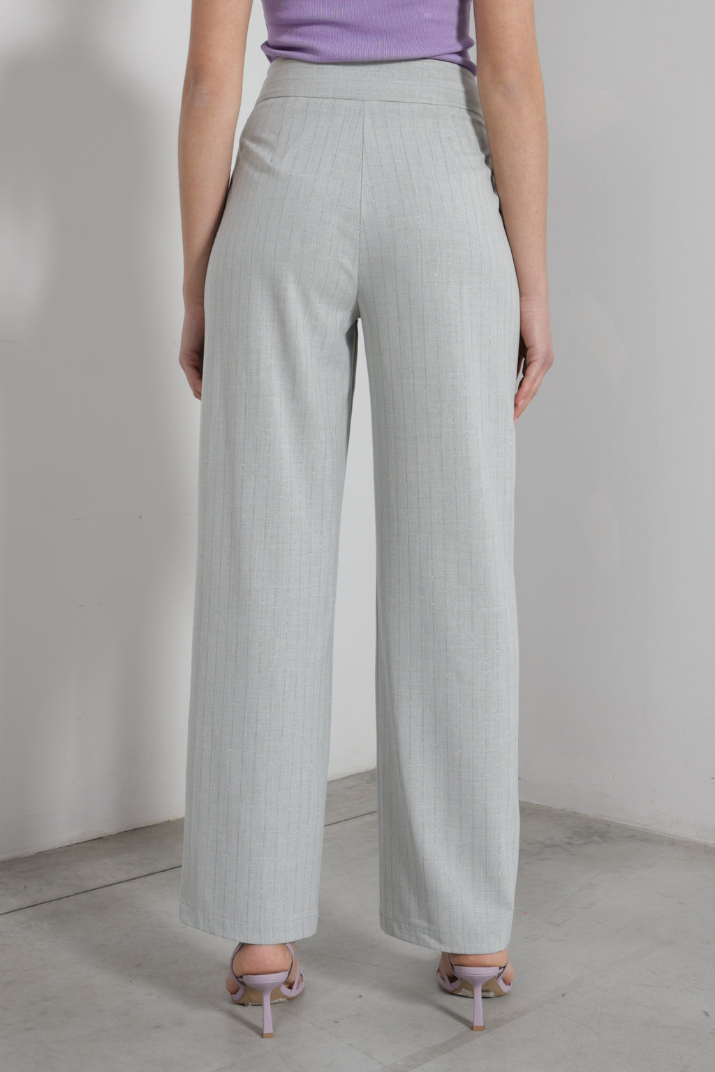 Pantalone cintura prolungata