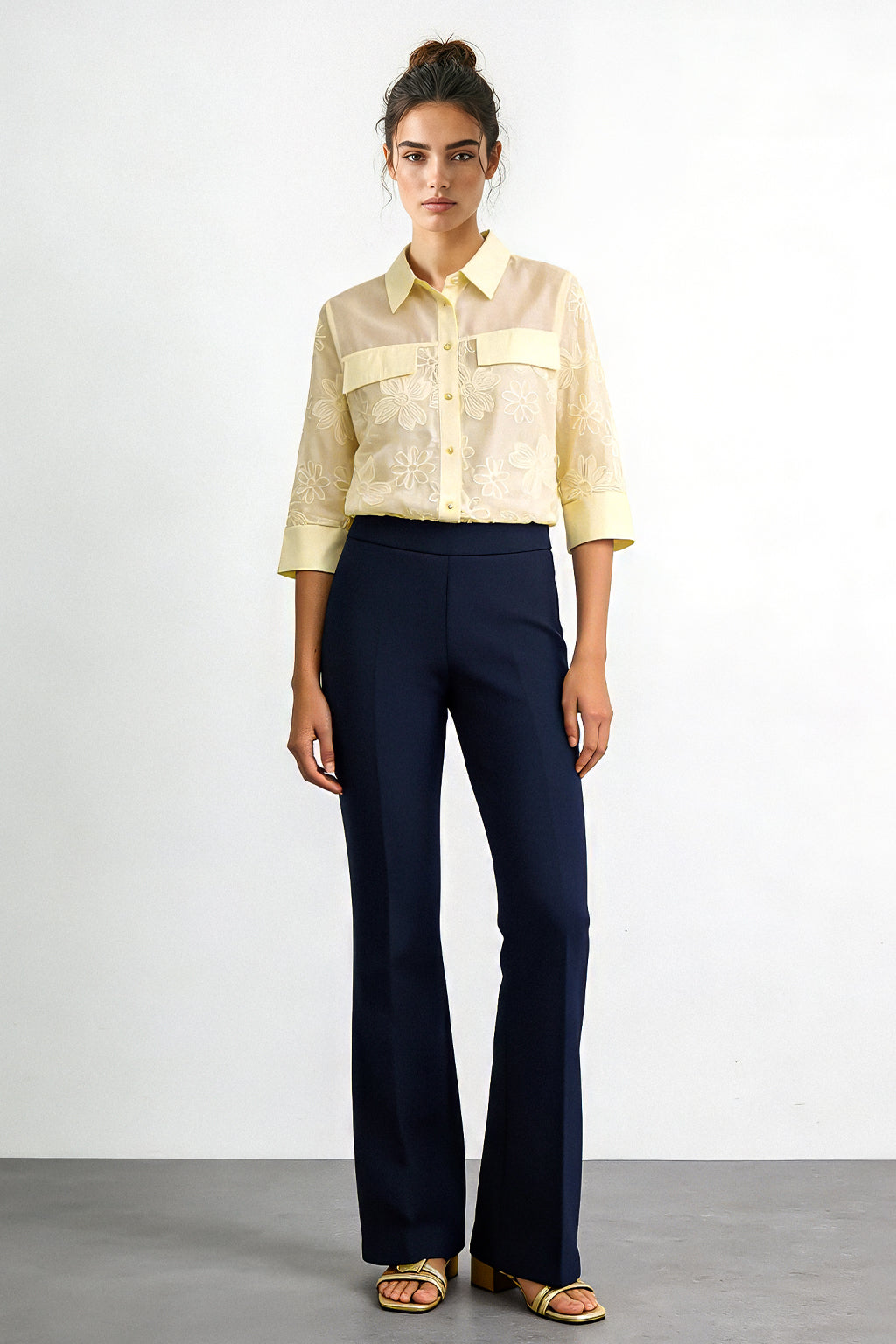 Pantalone semi flare