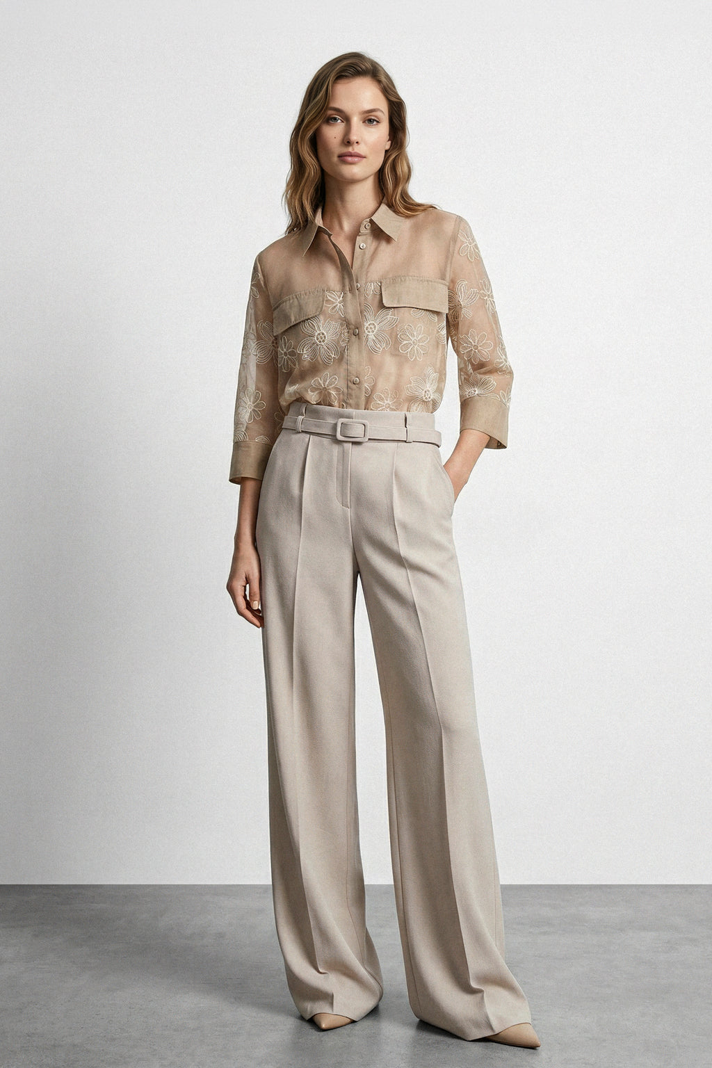 Pantalone gamba dritta con cintura