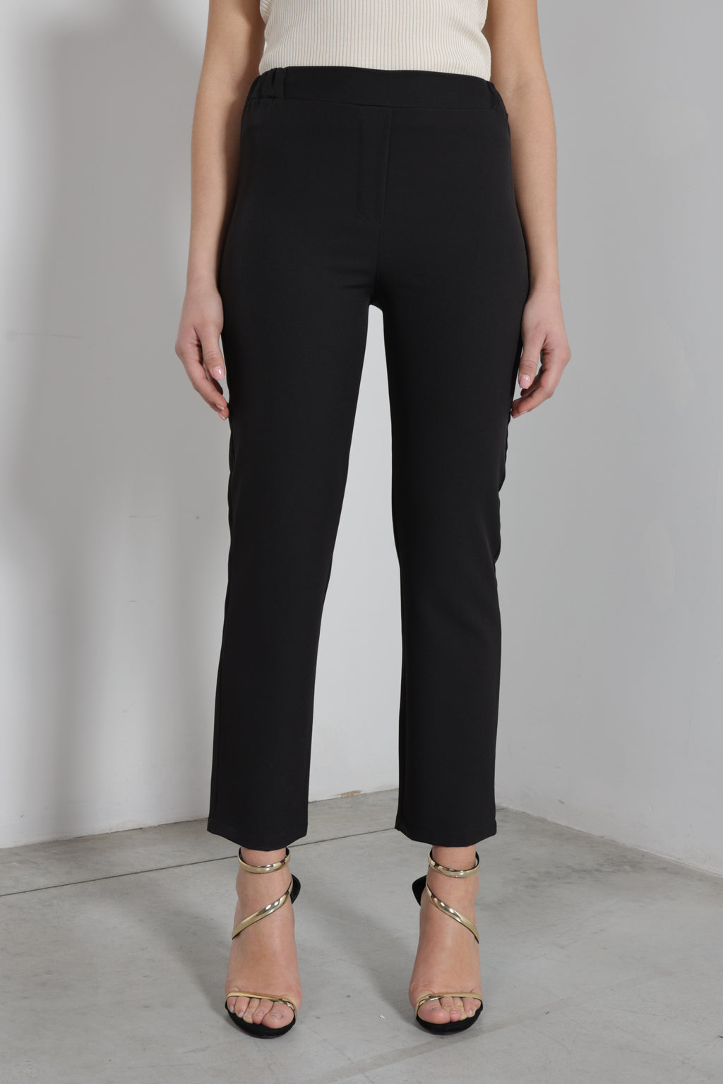 Pantalone bustino spezzato