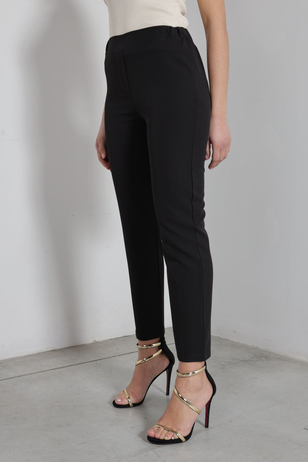Pantalone bustino spezzato