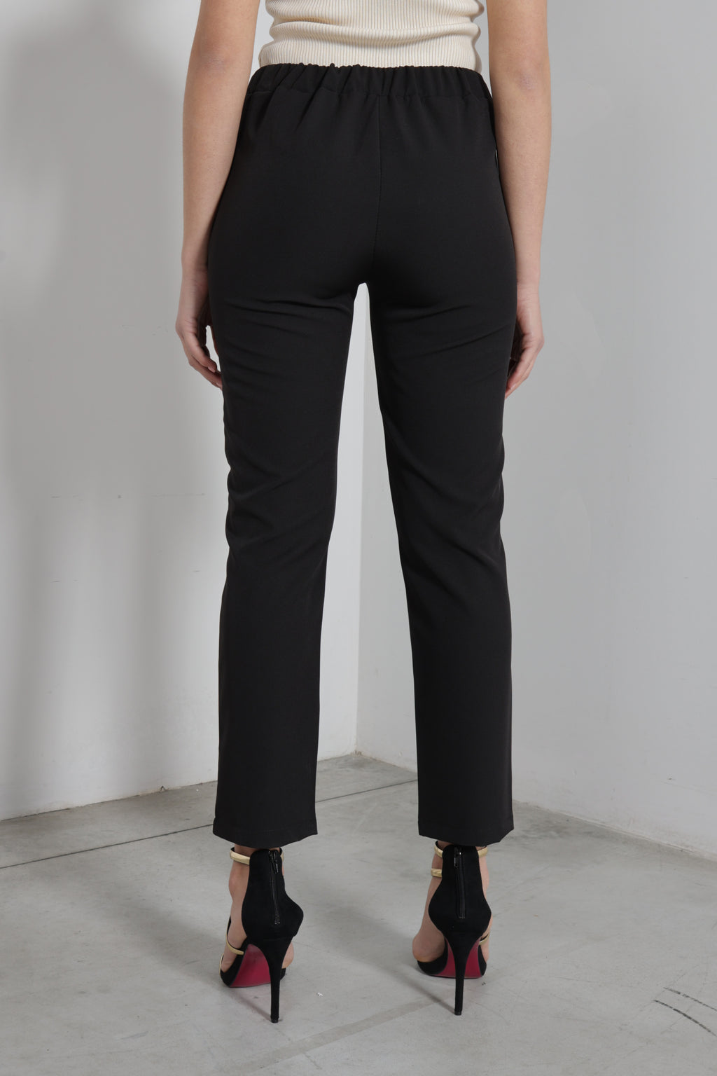 Pantalone bustino spezzato