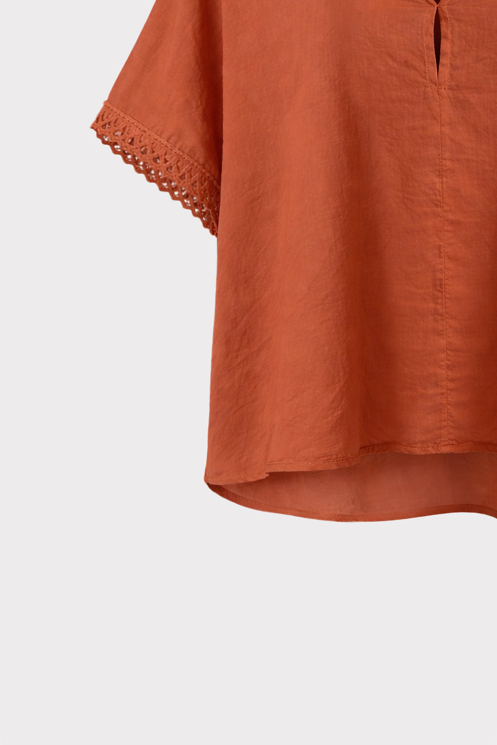 Blusa con passamaneria