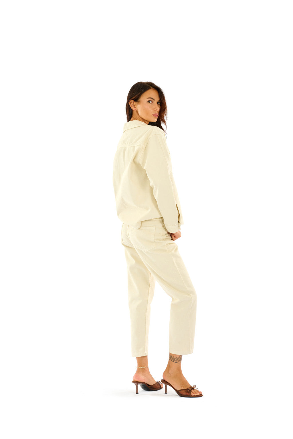 Jeans con applicazioni