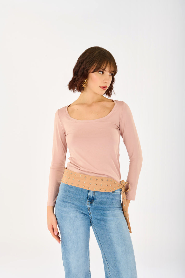 Maglia basic scollo madonna
