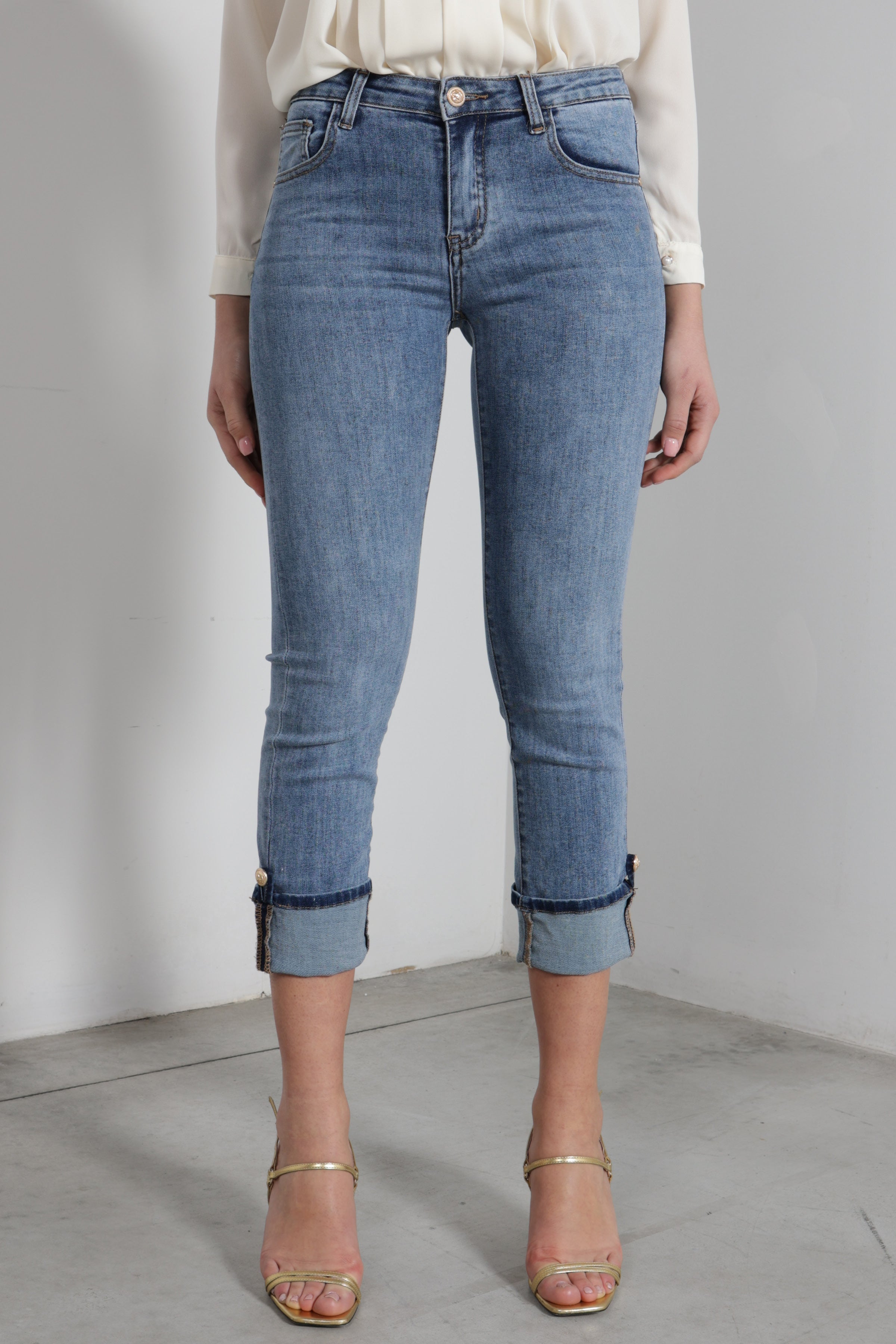 Jeans risvolto e bottoni