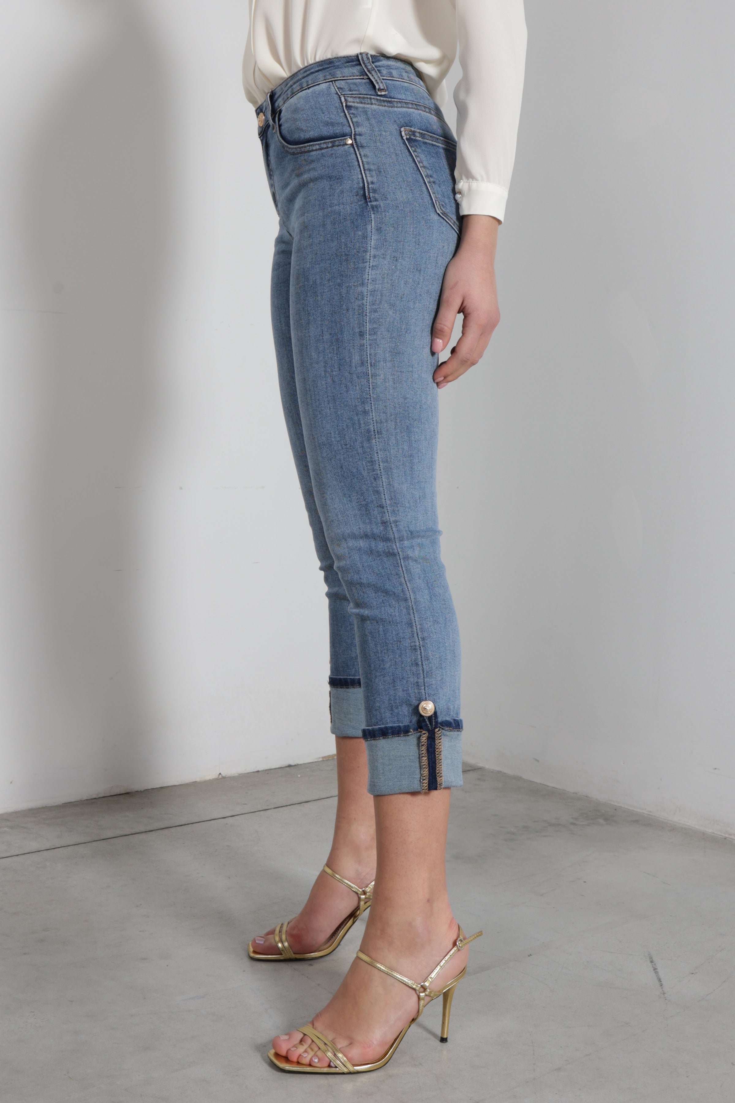 Jeans risvolto e bottoni