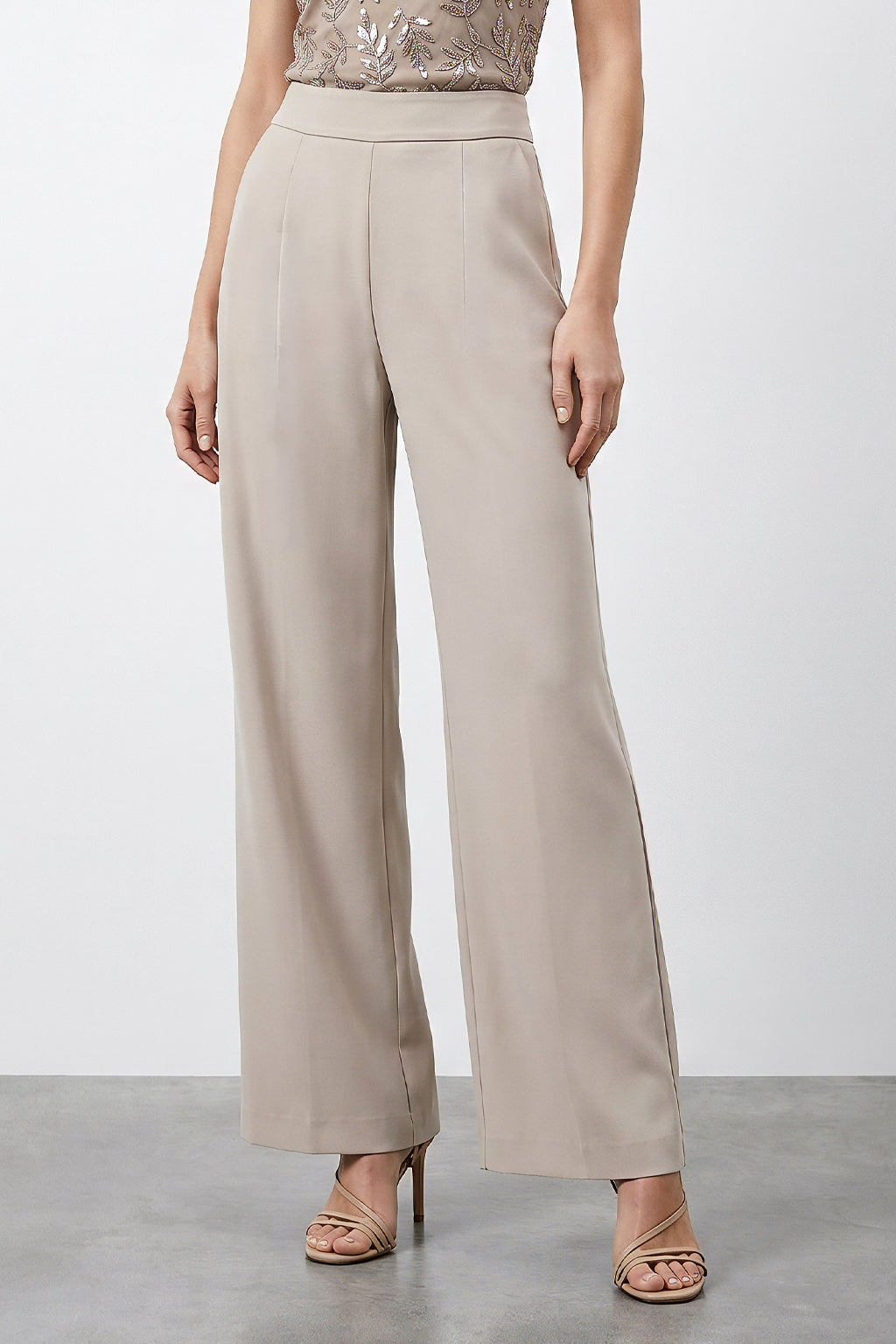 Pantalone gamba ampia