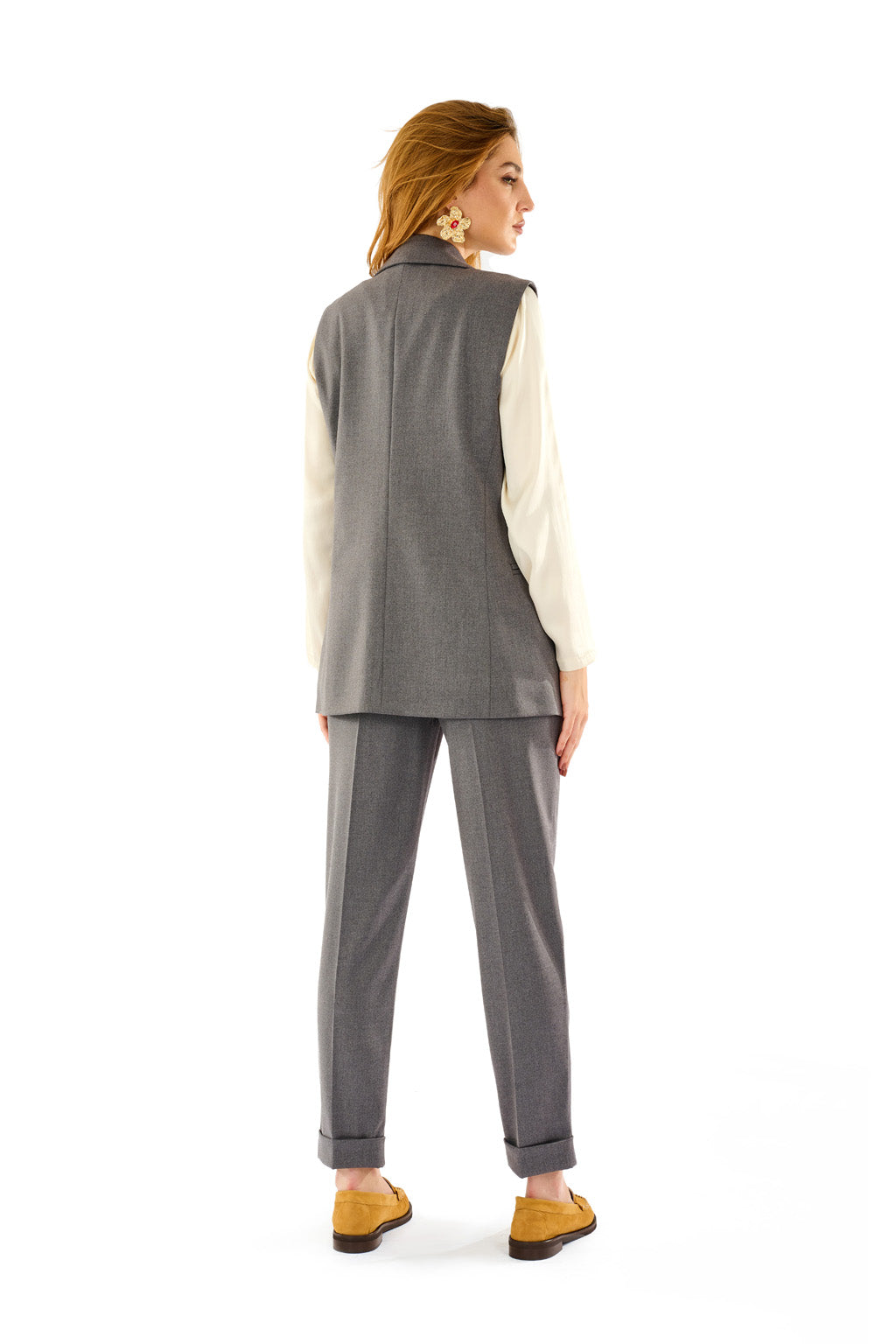 Pantalone con piegone