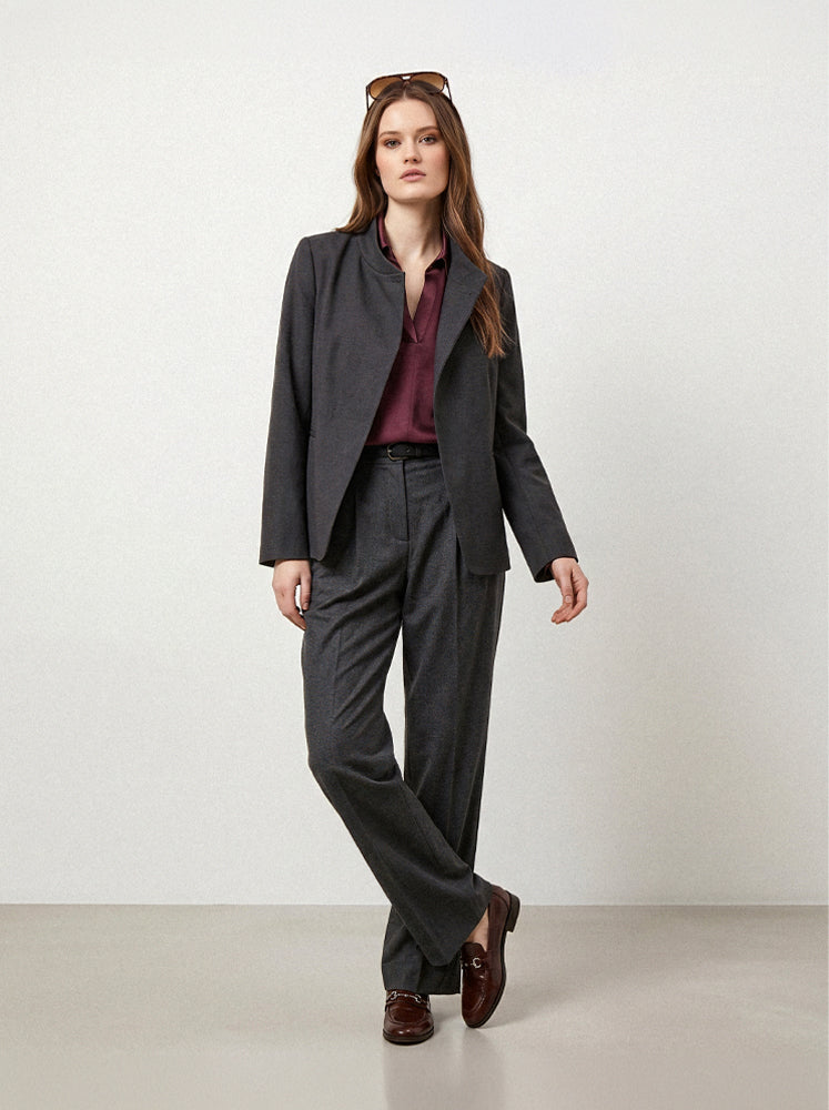 Pantaloni gamba larga con pinces