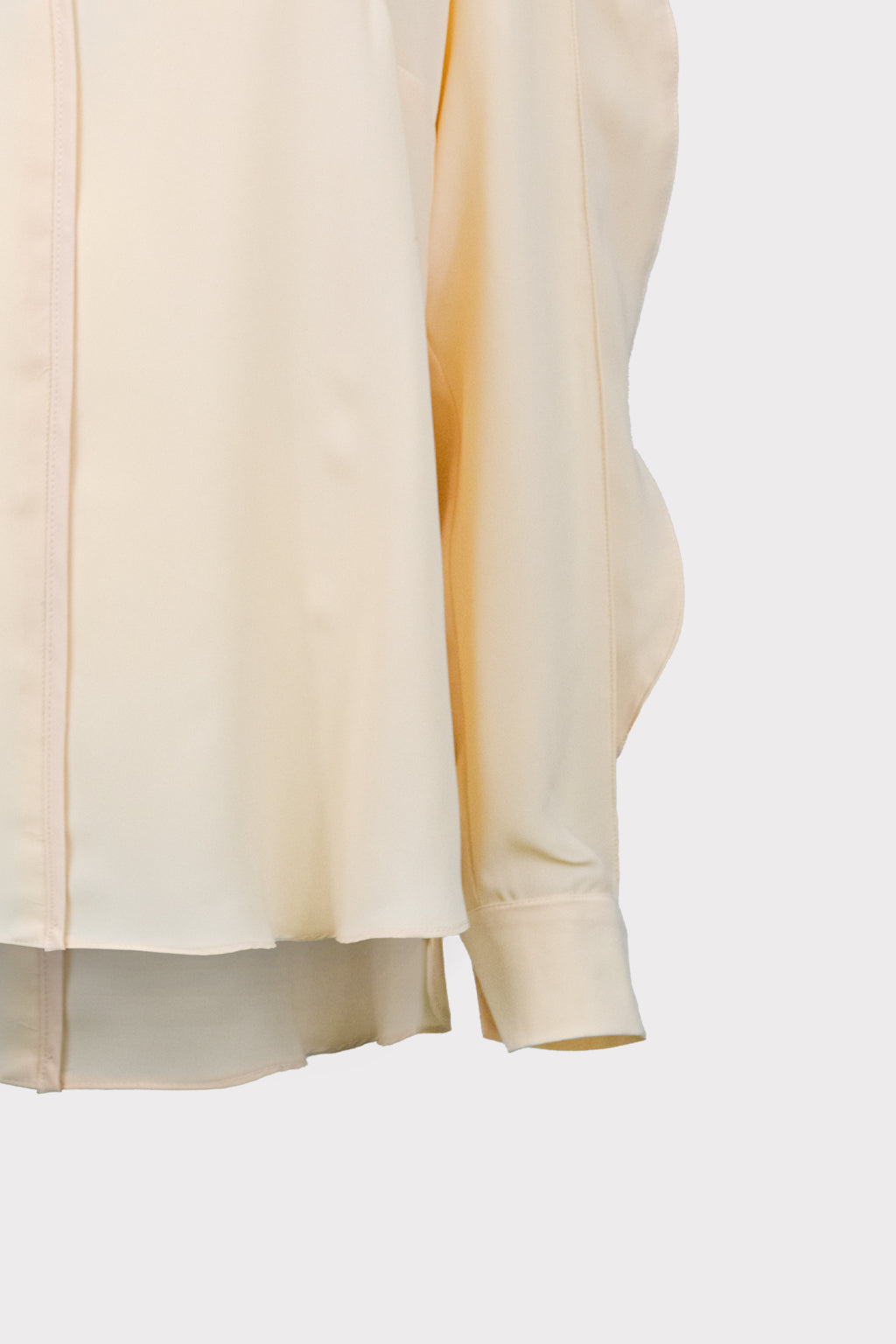 Blusa scollo V con rouches