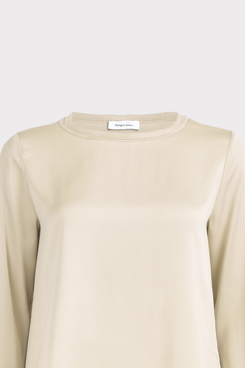 Blusa con passamaneria