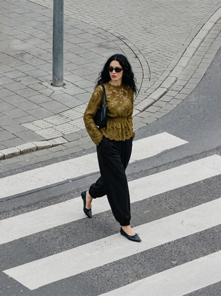 Blusa in pizzo floreale