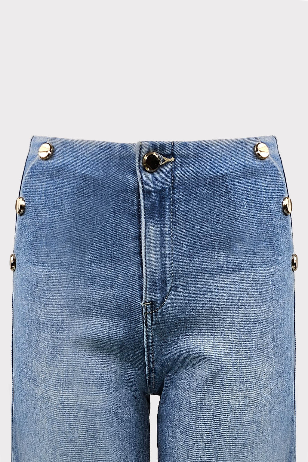 Jeans con bottoni