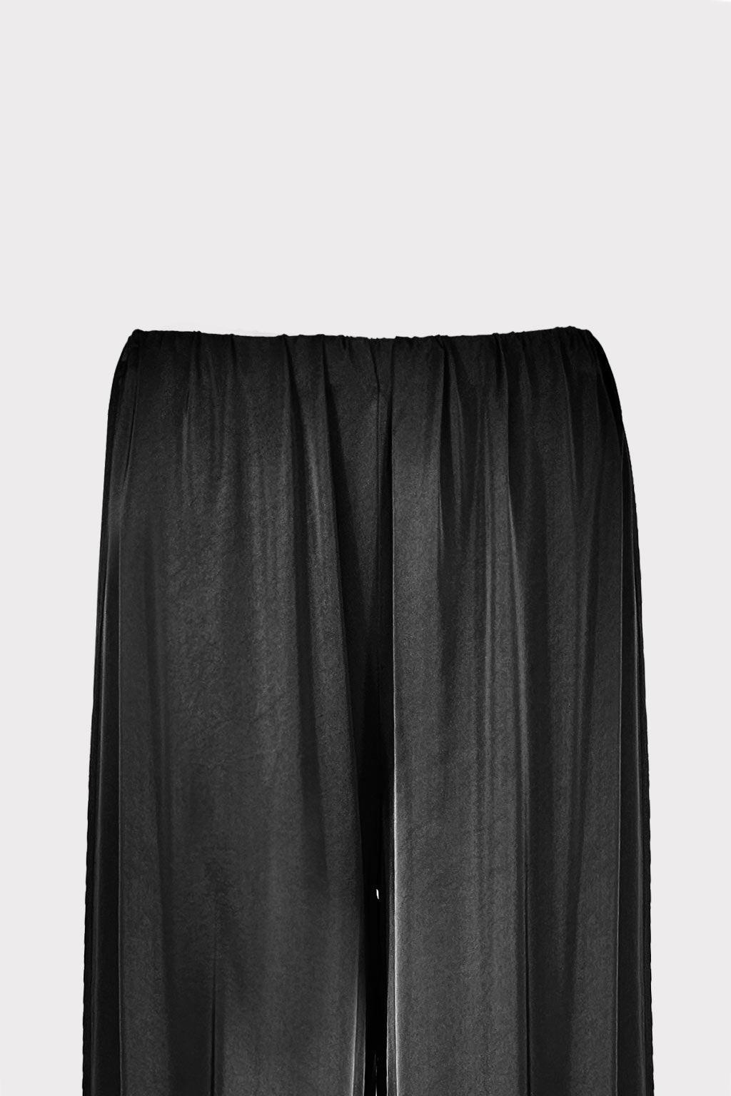 Pantaloni raso