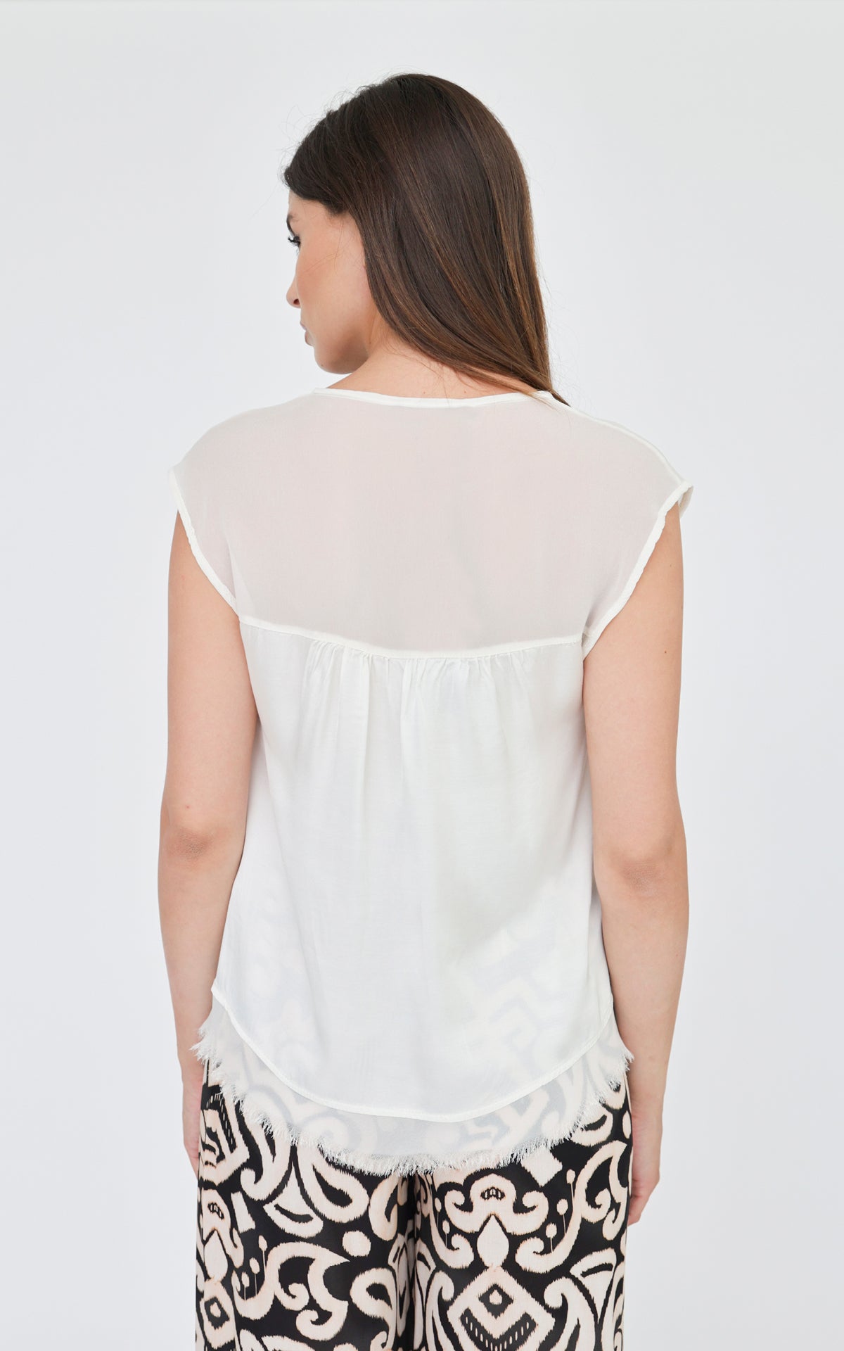 Maglia orlo sfrangiato
