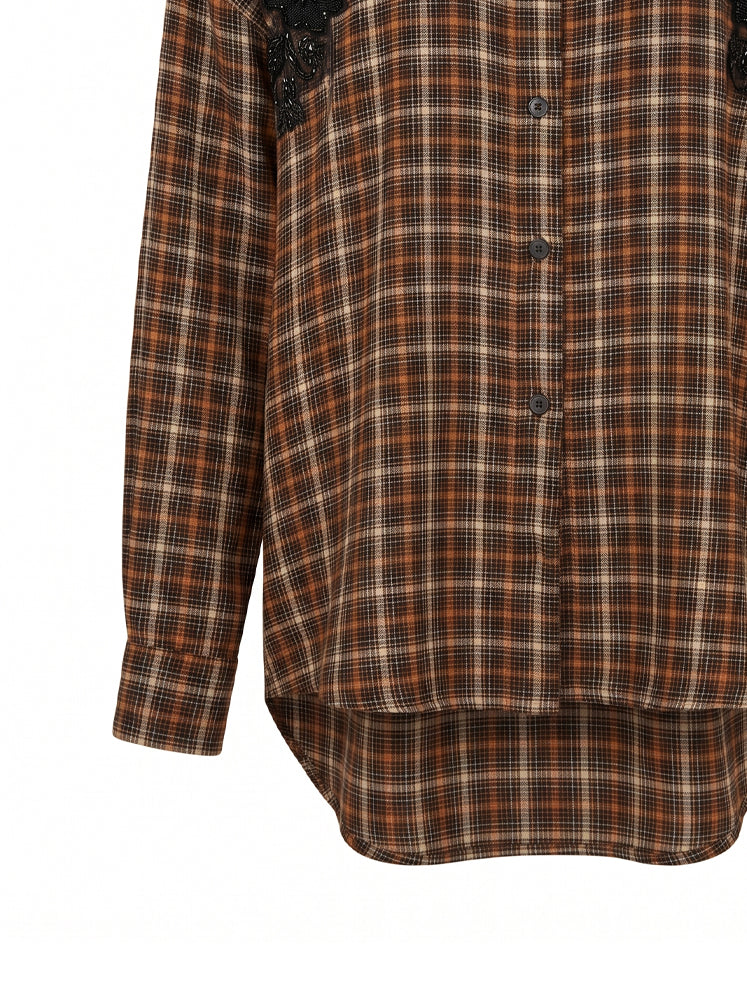 Camicia over tartan con applicazione