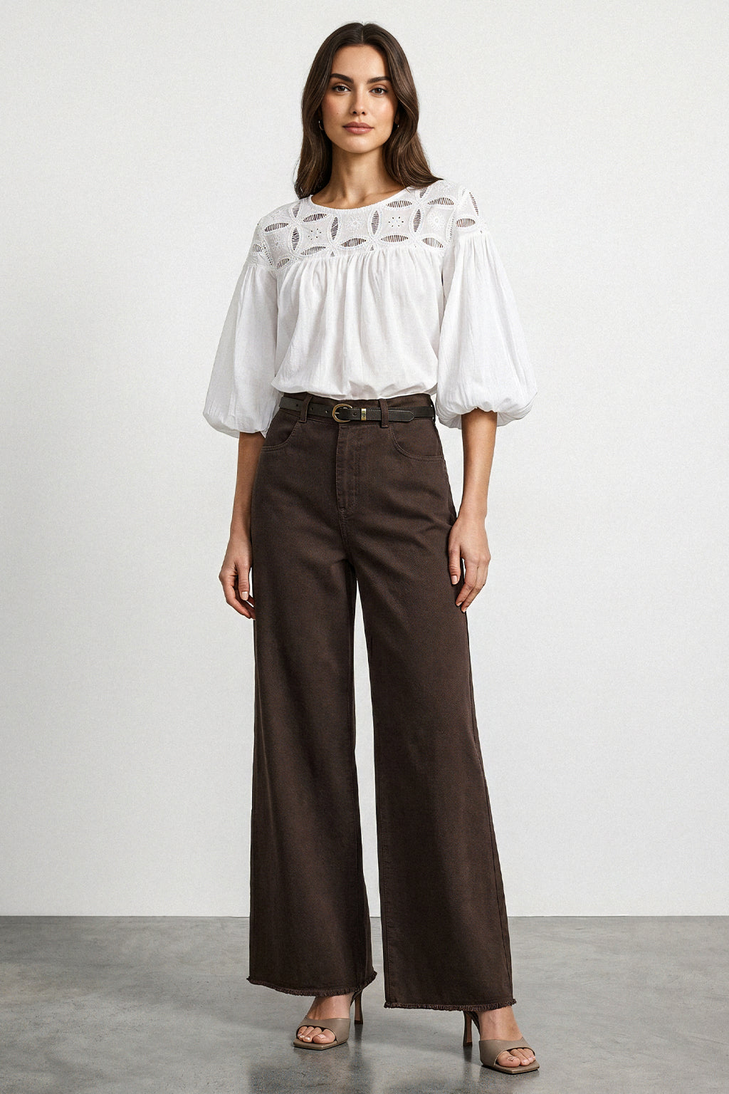 Blusa con ricamo