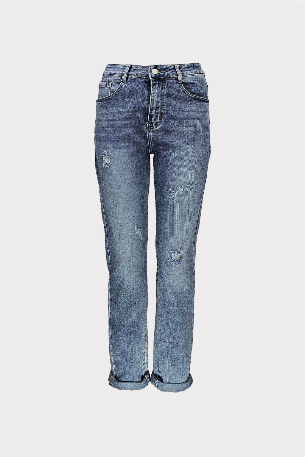 Jeans mom fit con rotture