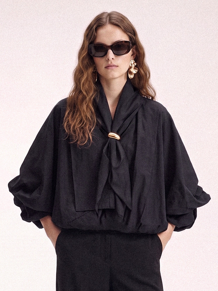 Blusa over con sciarpina