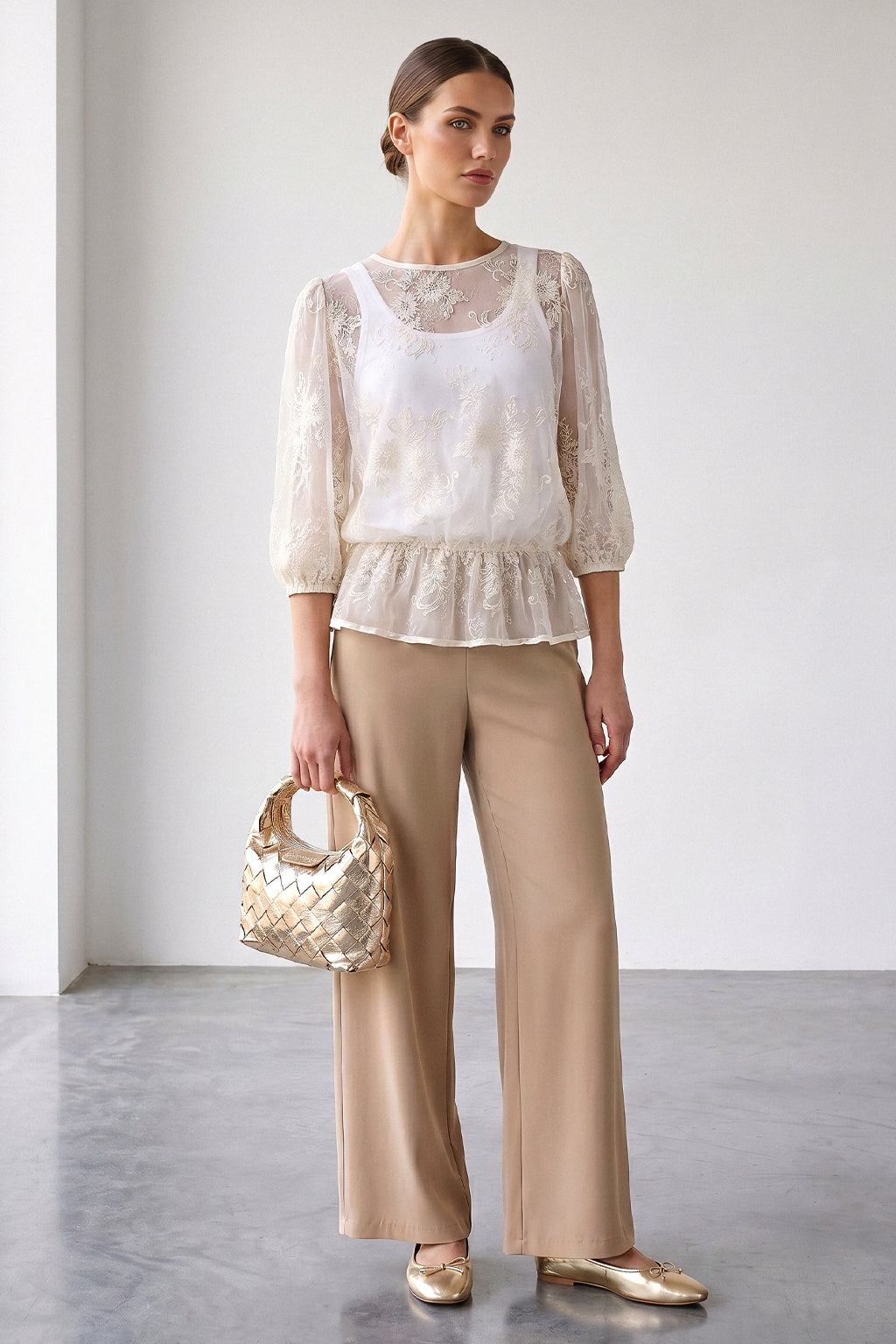 Blusa ricamata