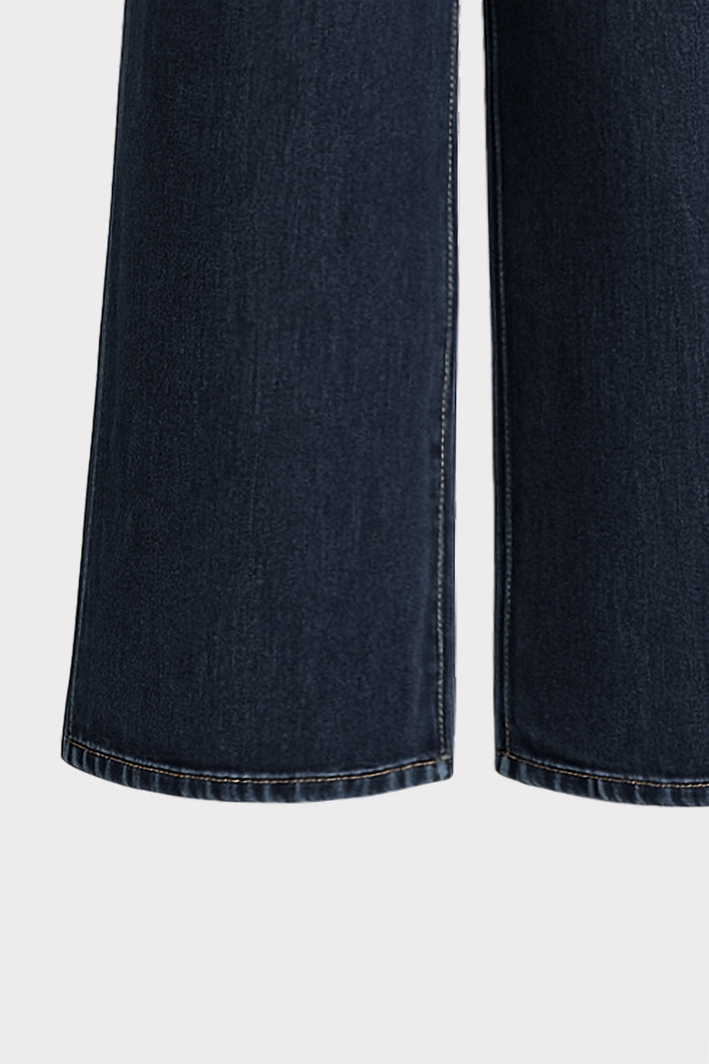 Jeans con tasche frontali